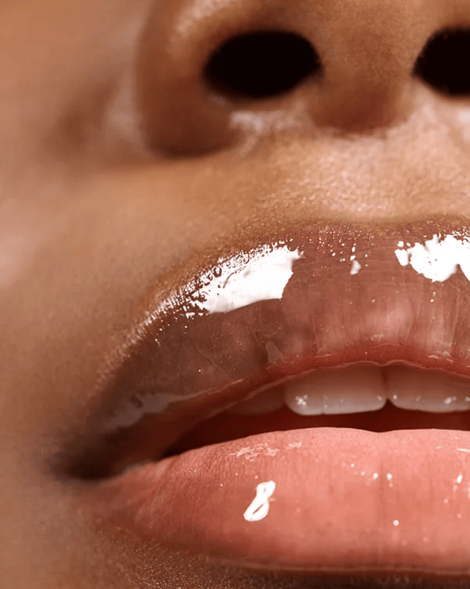 Glossier Lip Gloss - Dudak Parlatıcı - stre