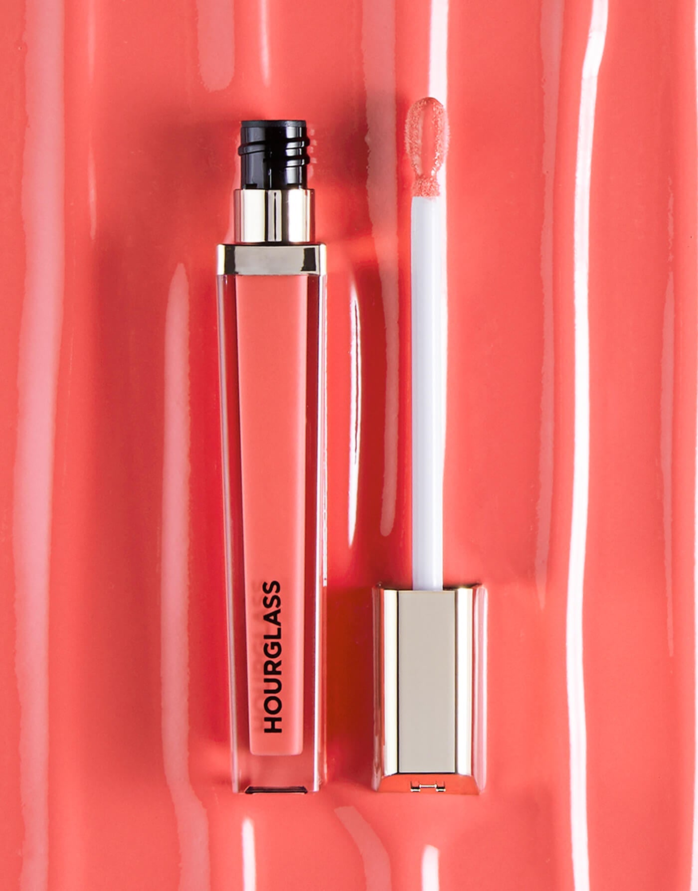 Hourglass Unreal™ High Shine Volumizing - Lip Gloss - stre