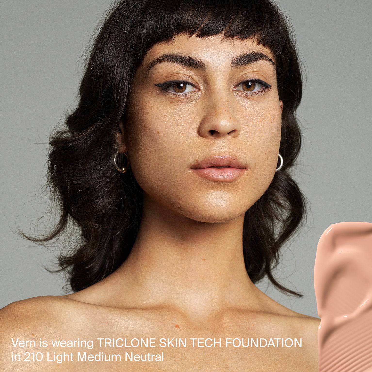 Haus Labs Triclone™ Skin Tech Medium Coverage Foundation - Fondöten - stre