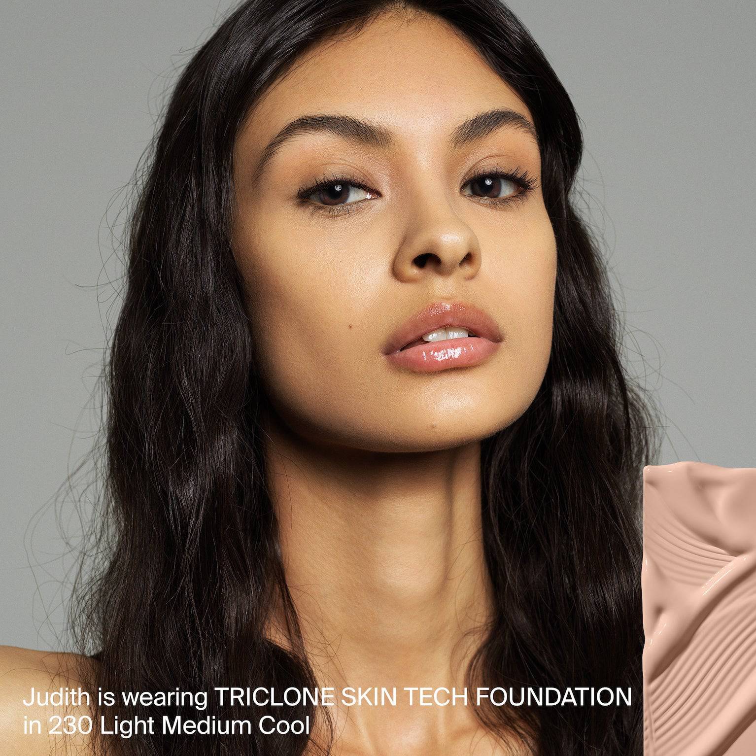 Haus Labs Triclone™ Skin Tech Medium Coverage Foundation - Fondöten - stre