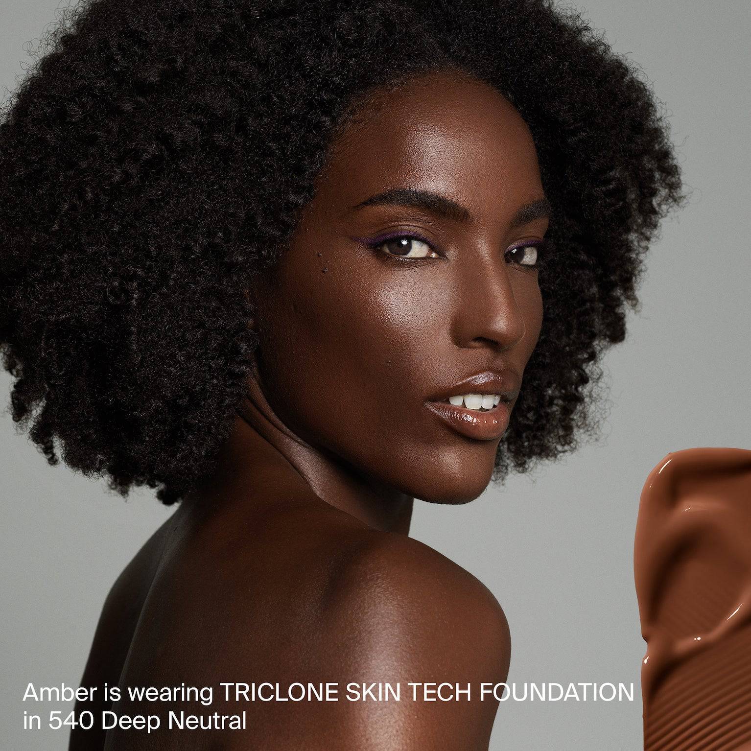 Haus Labs Triclone™ Skin Tech Medium Coverage Foundation - Fondöten - stre