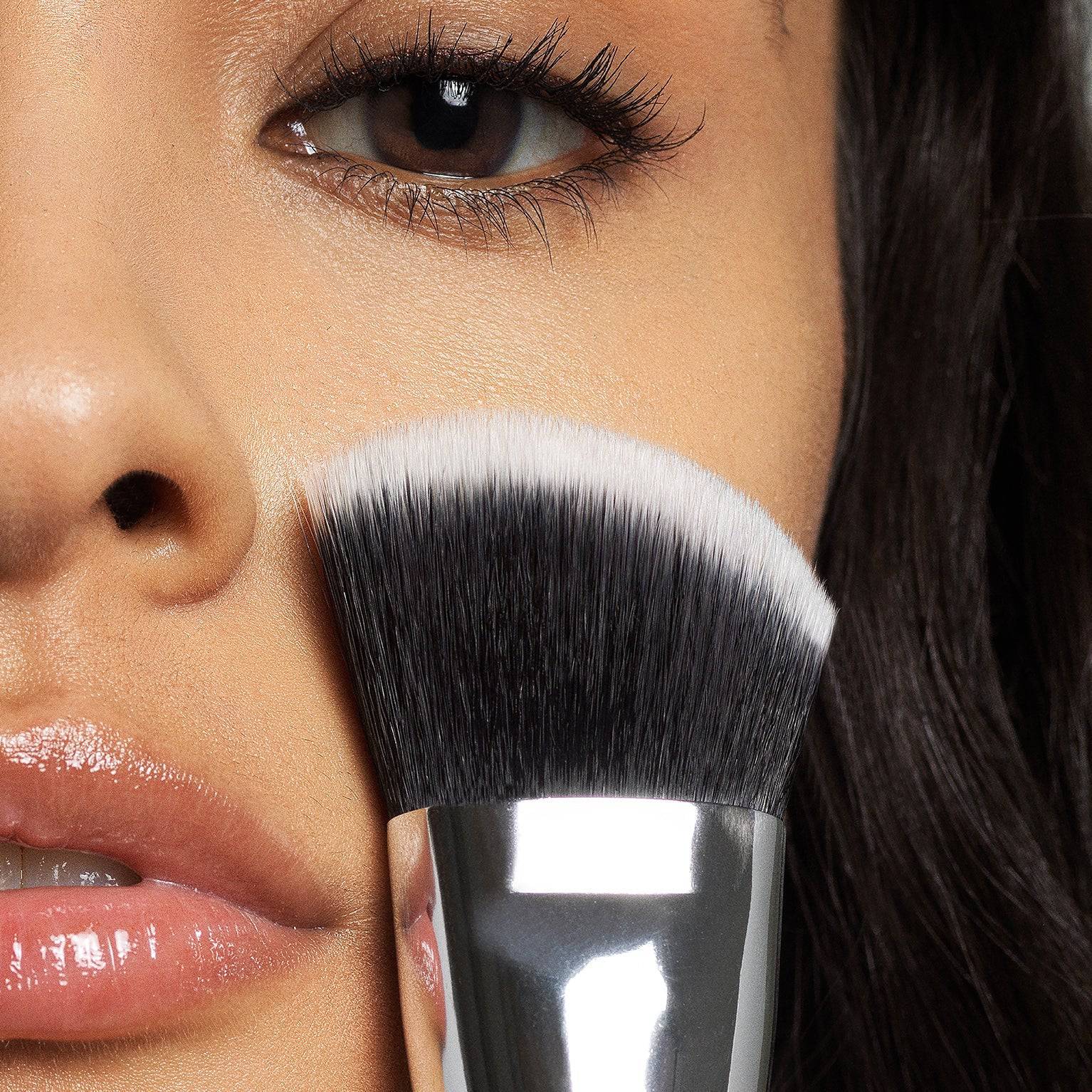 Haus Labs Foundation Brush - Fondöten Fırçası - stre