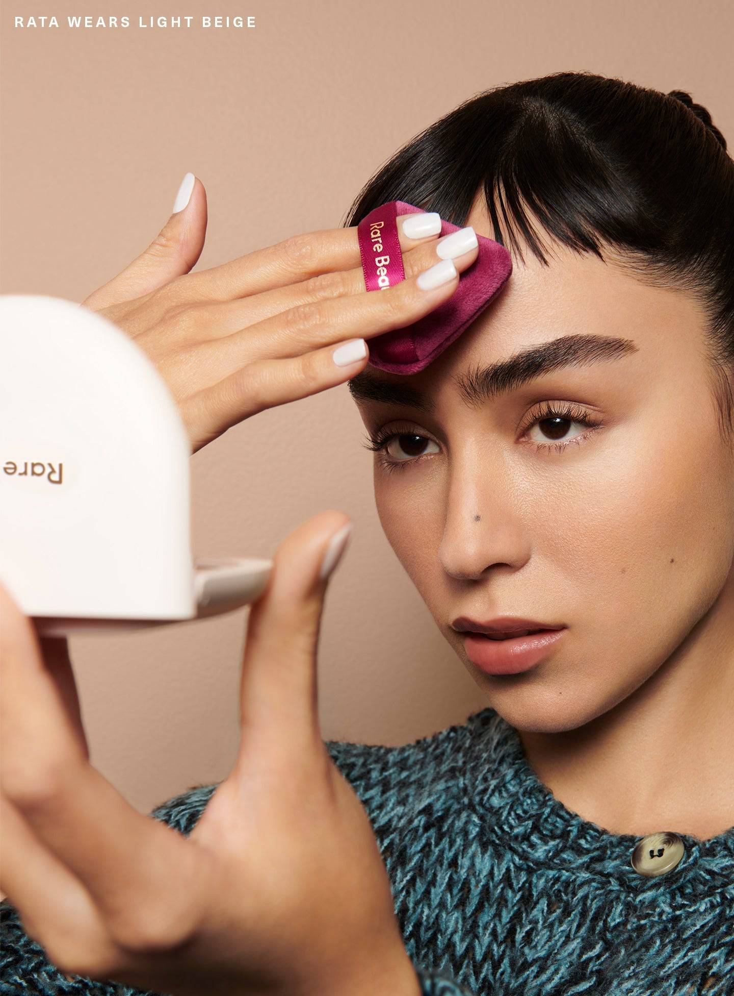 Rare Beauty  Soft Touch Powder Puff - Pudra Süngeri - stre
