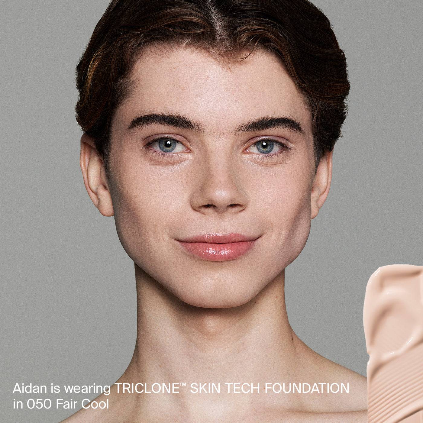 Haus Labs Triclone™ Skin Tech Medium Coverage Foundation - Fondöten - stre