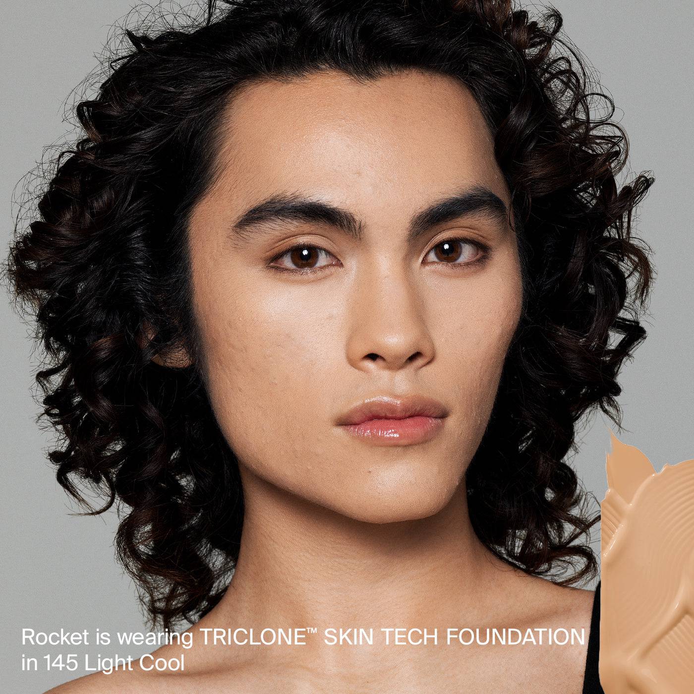 Haus Labs Triclone™ Skin Tech Medium Coverage Foundation - Fondöten - stre