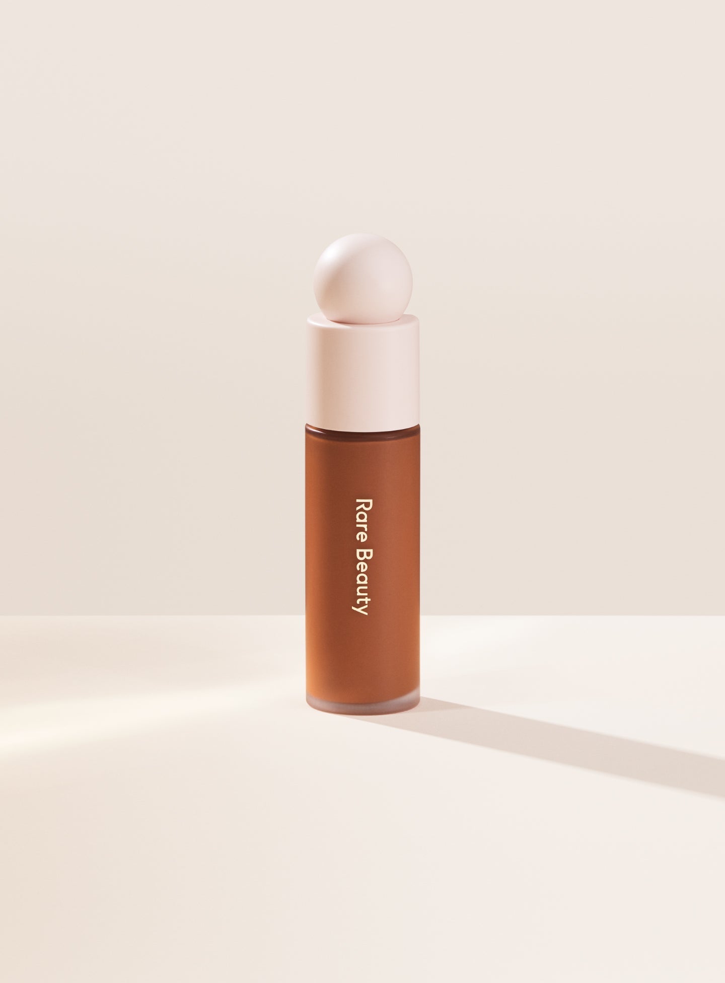 Rare Beauty Liquid Touch - Aydınlatıcı Kapatıcı - stre