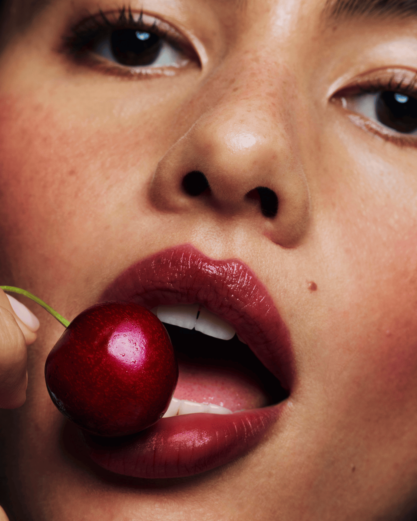 Glossier Lip Line - Dudak Kalemi - stre