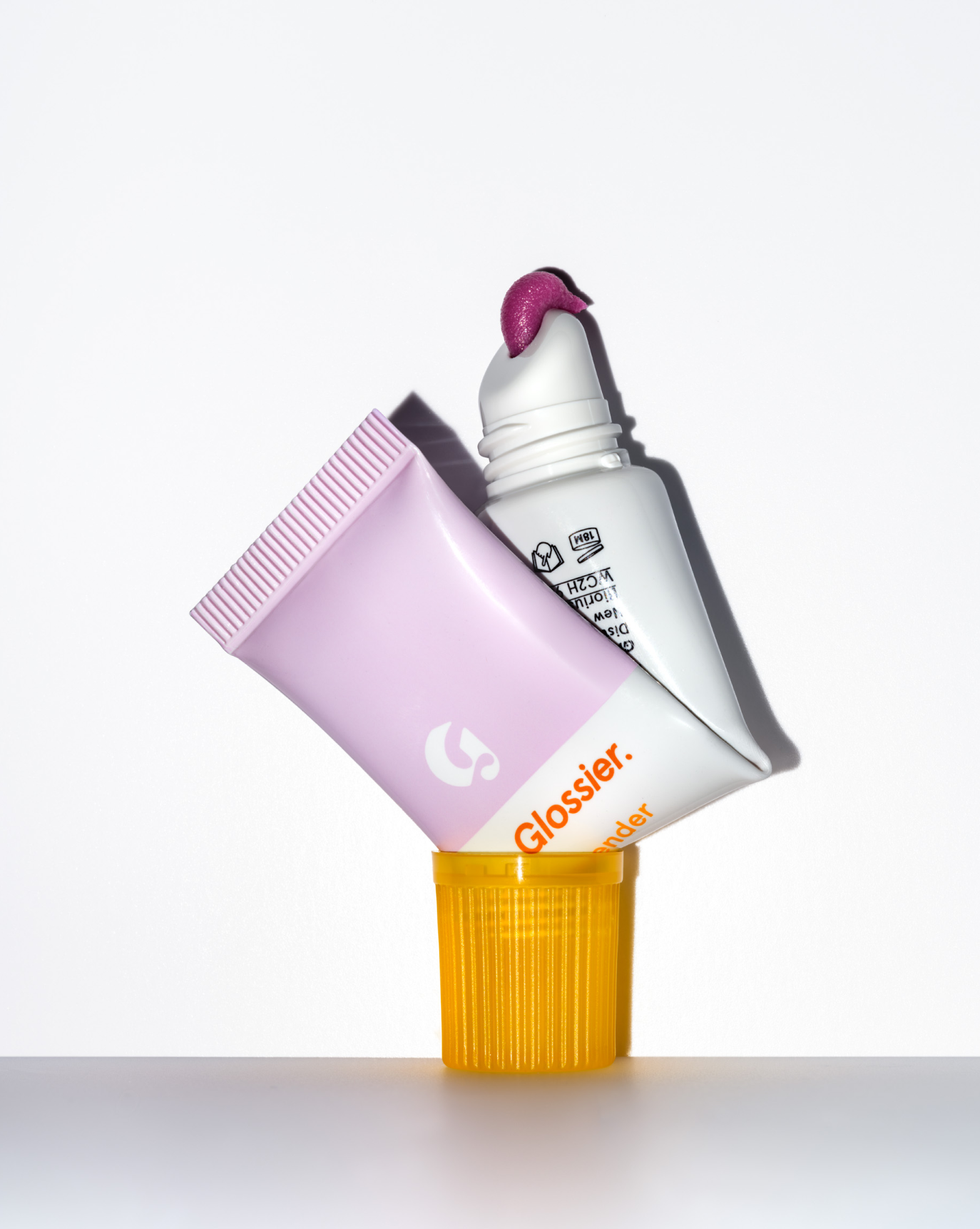 Glossier Balm Dotcom - Lip Balm - stre