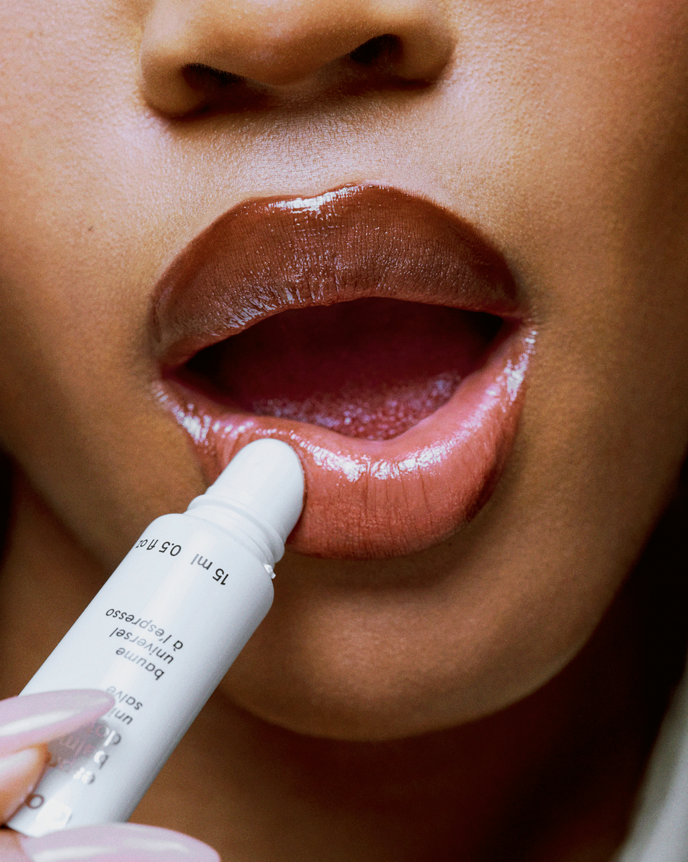 Glossier Balm Dotcom - Lip Balm - stre