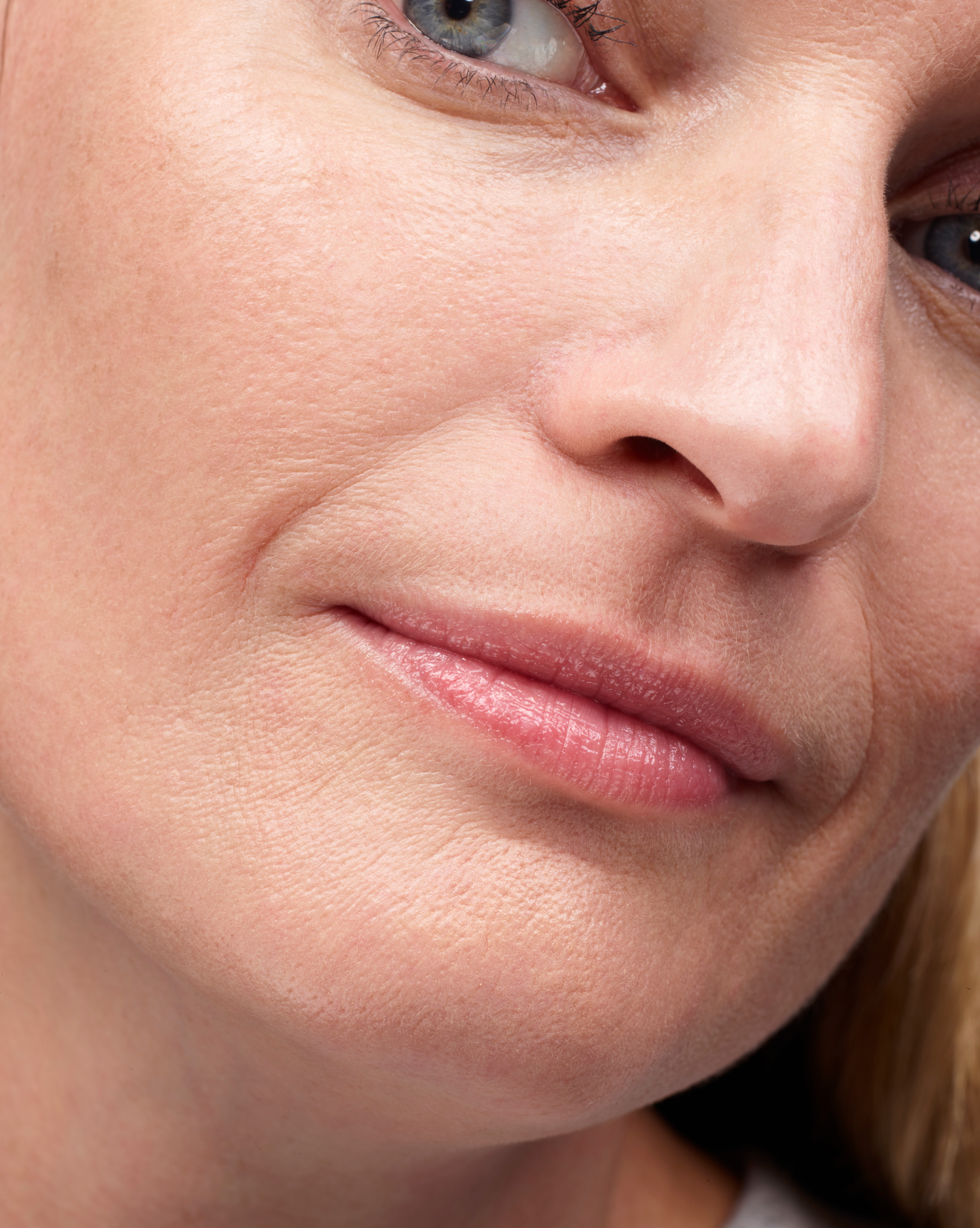 Glossier Balm Dotcom - Lip Balm - stre