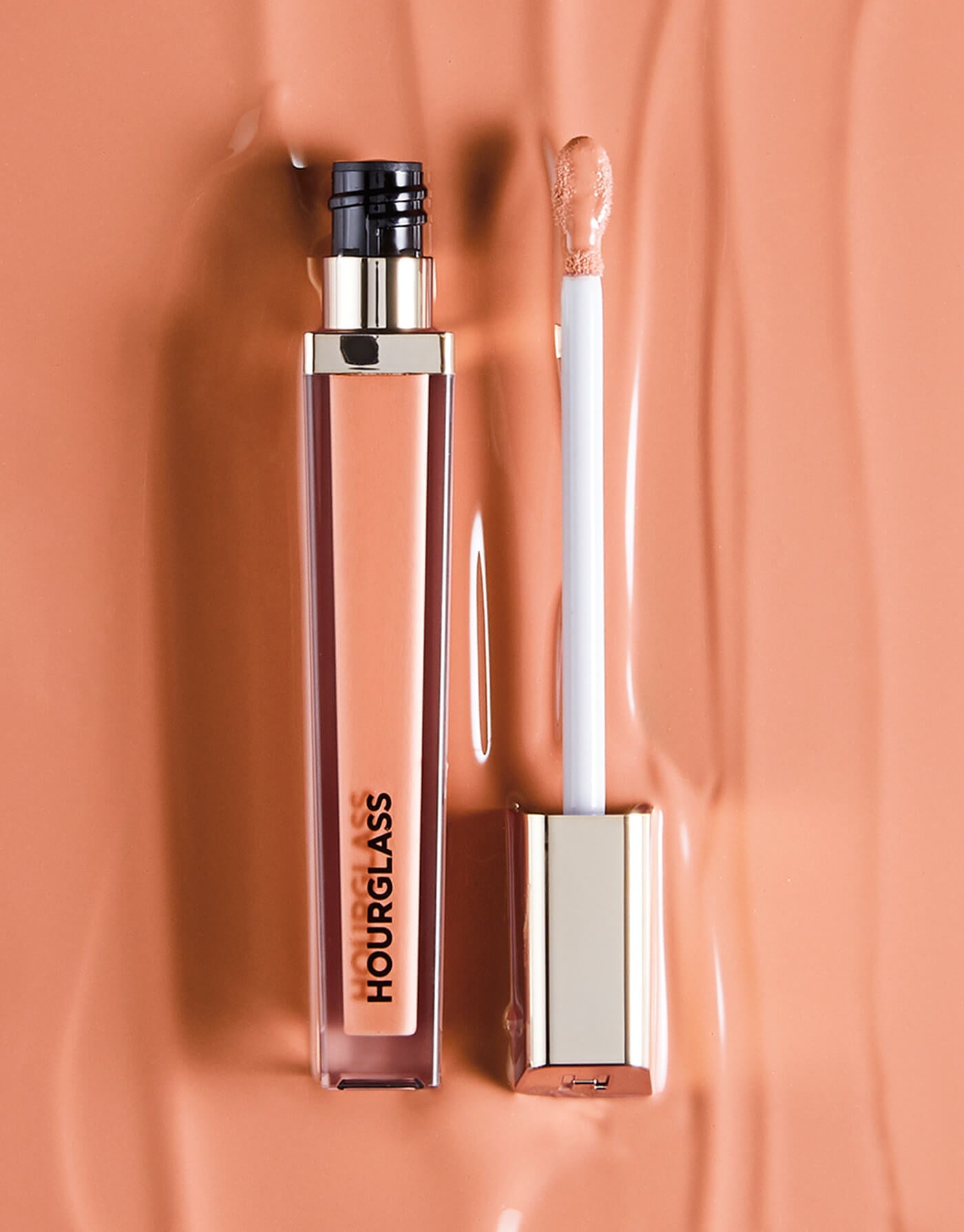 Hourglass Unreal™ High Shine Volumizing -  Lip Gloss - stre