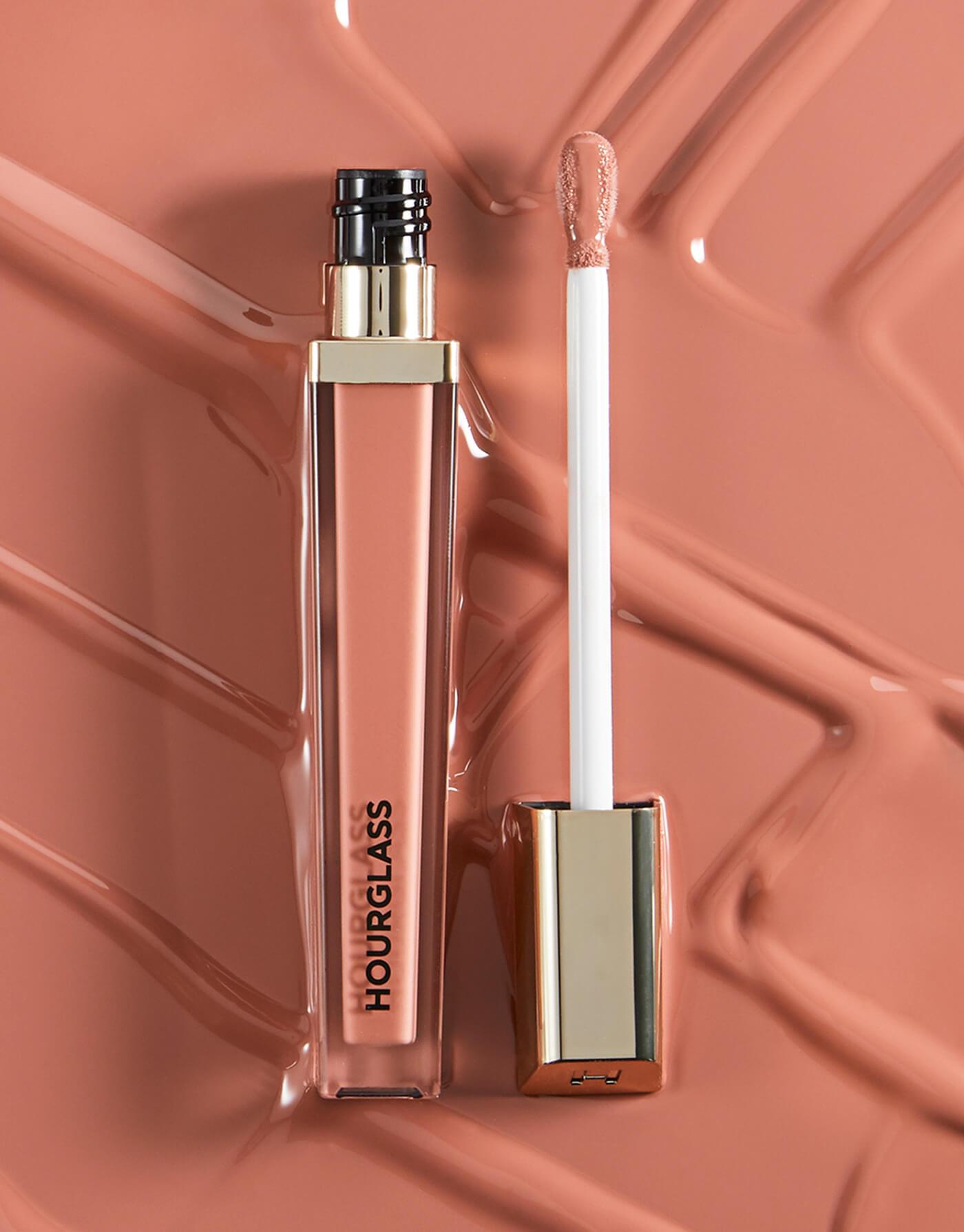 Hourglass Unreal™ High Shine Volumizing -  Lip Gloss - stre