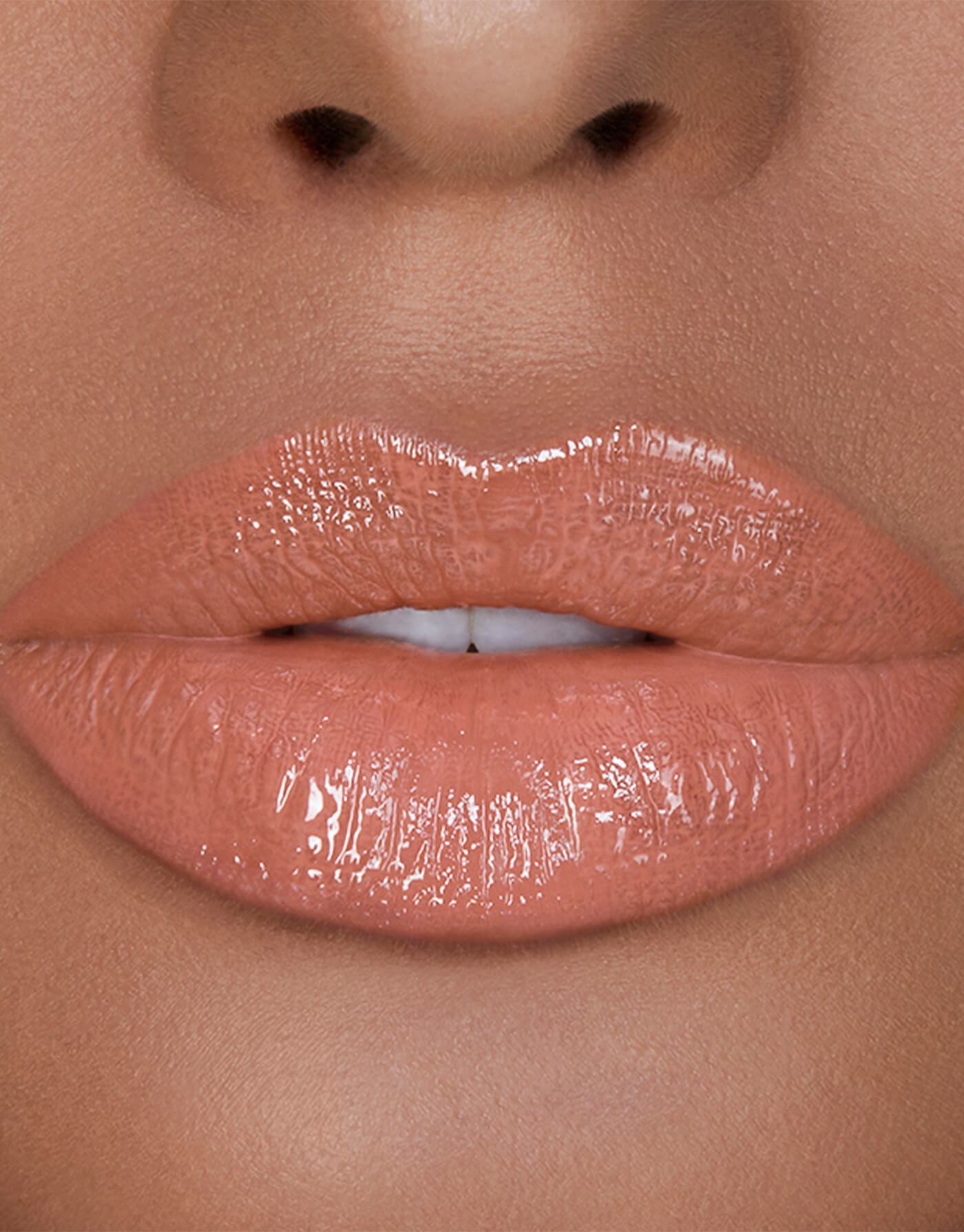 Hourglass Unreal™ High Shine Volumizing -  Lip Gloss - stre
