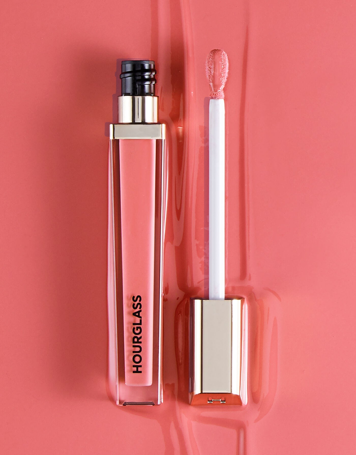 Hourglass Unreal™ High Shine Volumizing -  Lip Gloss - stre