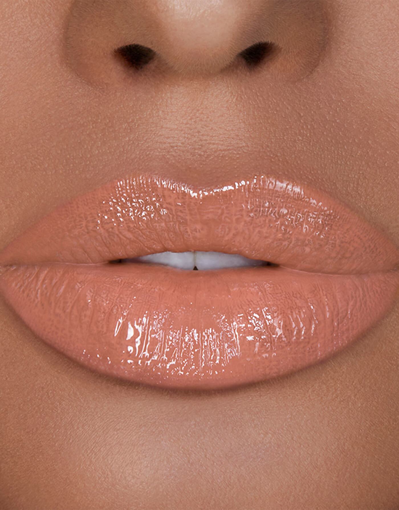 Hourglass Unreal™ High Shine Volumizing -  Lip Gloss - stre