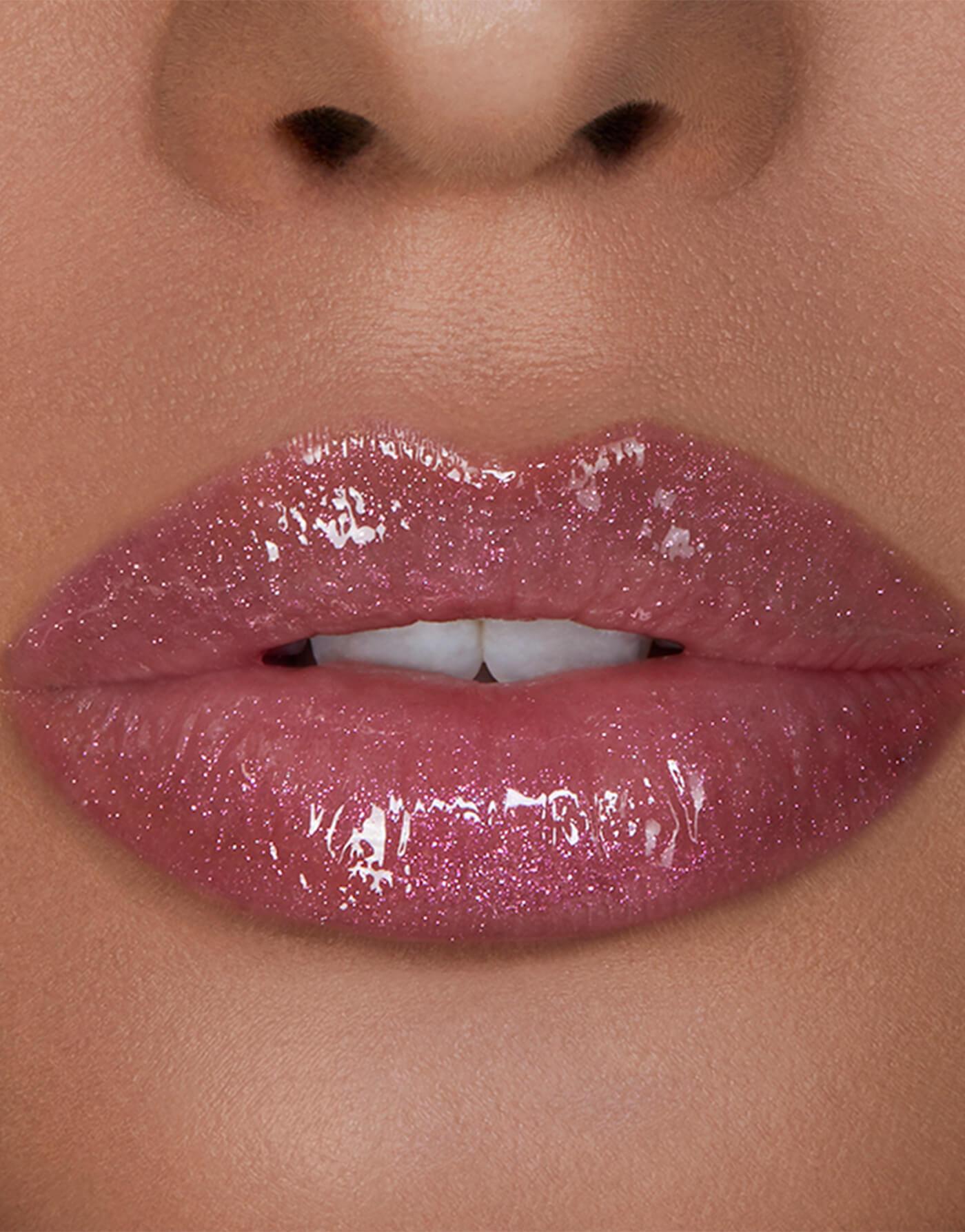 Hourglass Unreal™ High Shine Volumizing -  Lip Gloss - stre