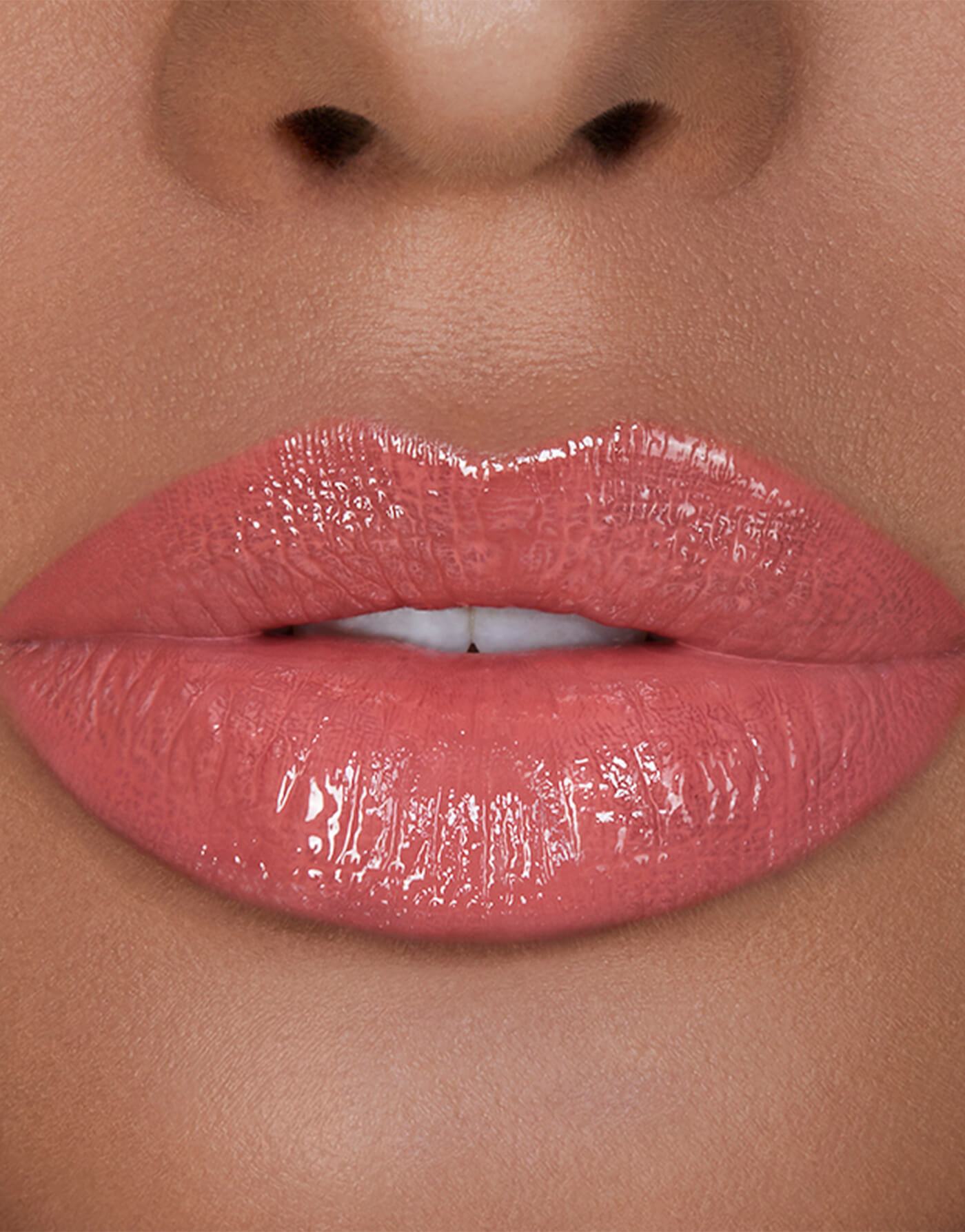 Hourglass Unreal™ High Shine Volumizing -  Lip Gloss - stre