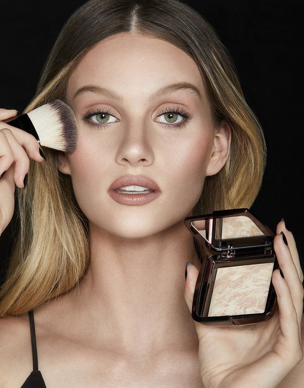 Hourglass Ambient™ Lighting Infinity Powder - Pudra - stre